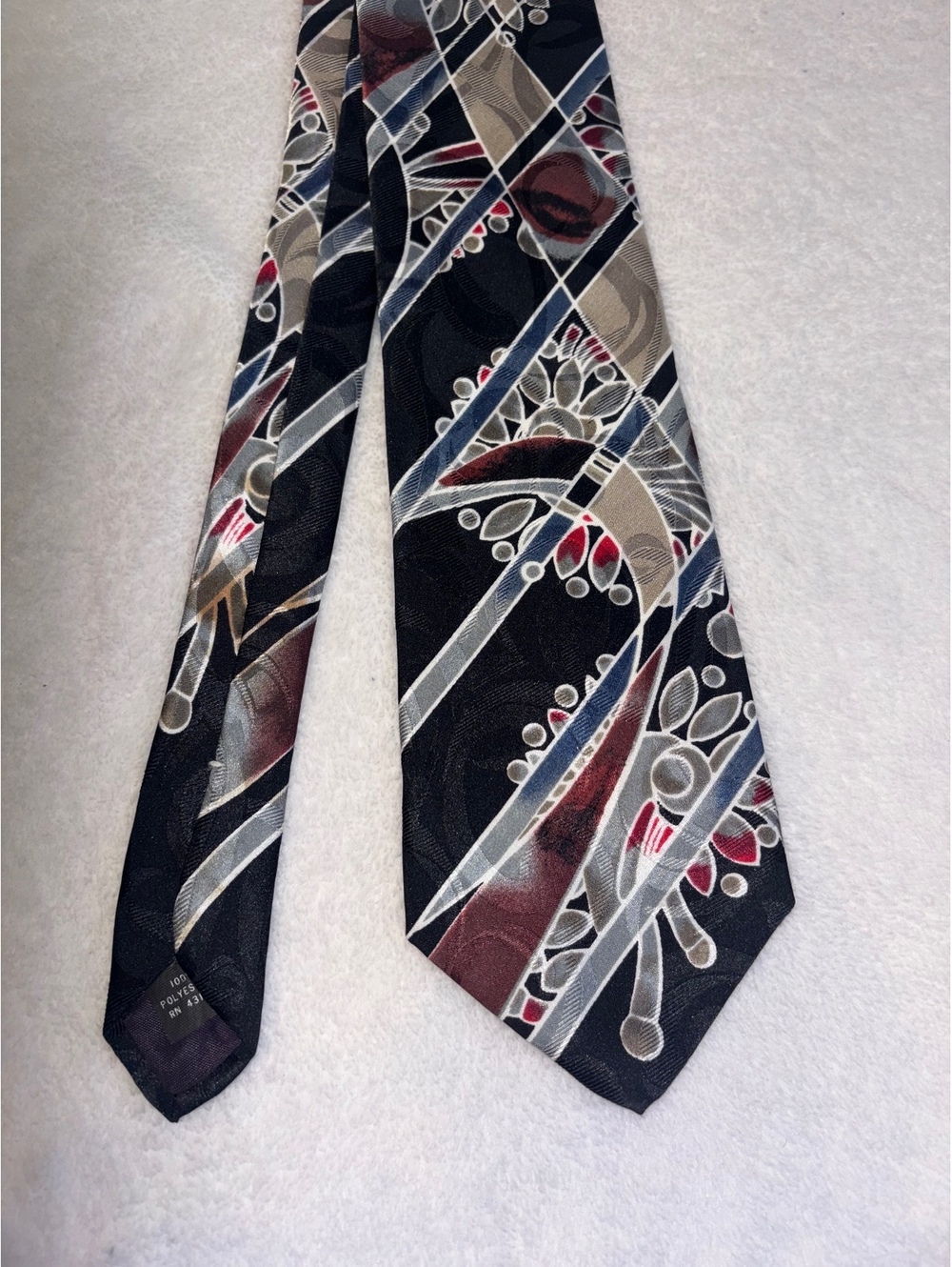 Vintage 90s Manhattan 3C Brand Geometric Abstract Men's Necktie Black Silver Red